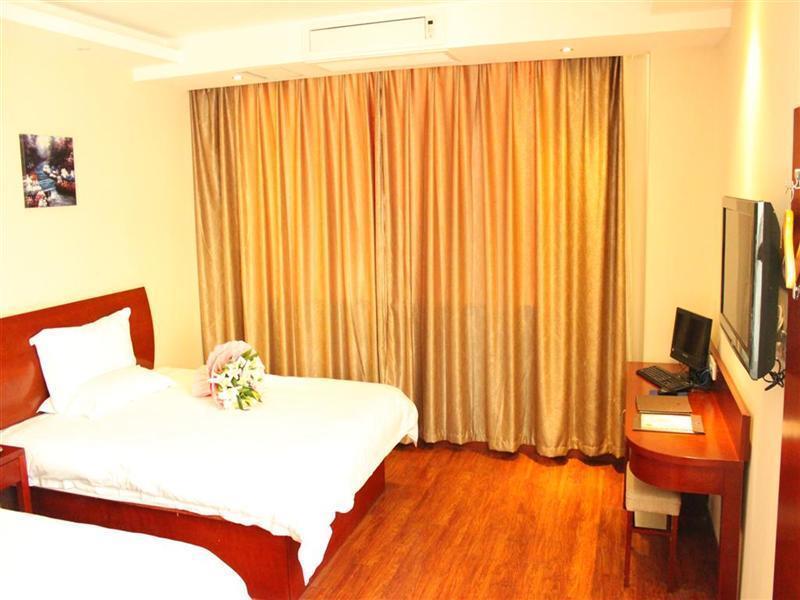 Greentree Inn Shanghai Songjiang University City New Songjiang Road Express Hotel Екстер'єр фото