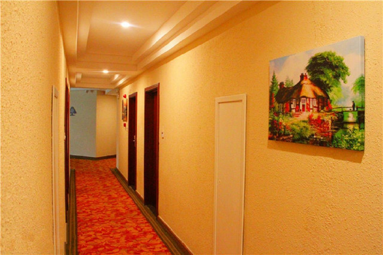 Greentree Inn Shanghai Songjiang University City New Songjiang Road Express Hotel Екстер'єр фото