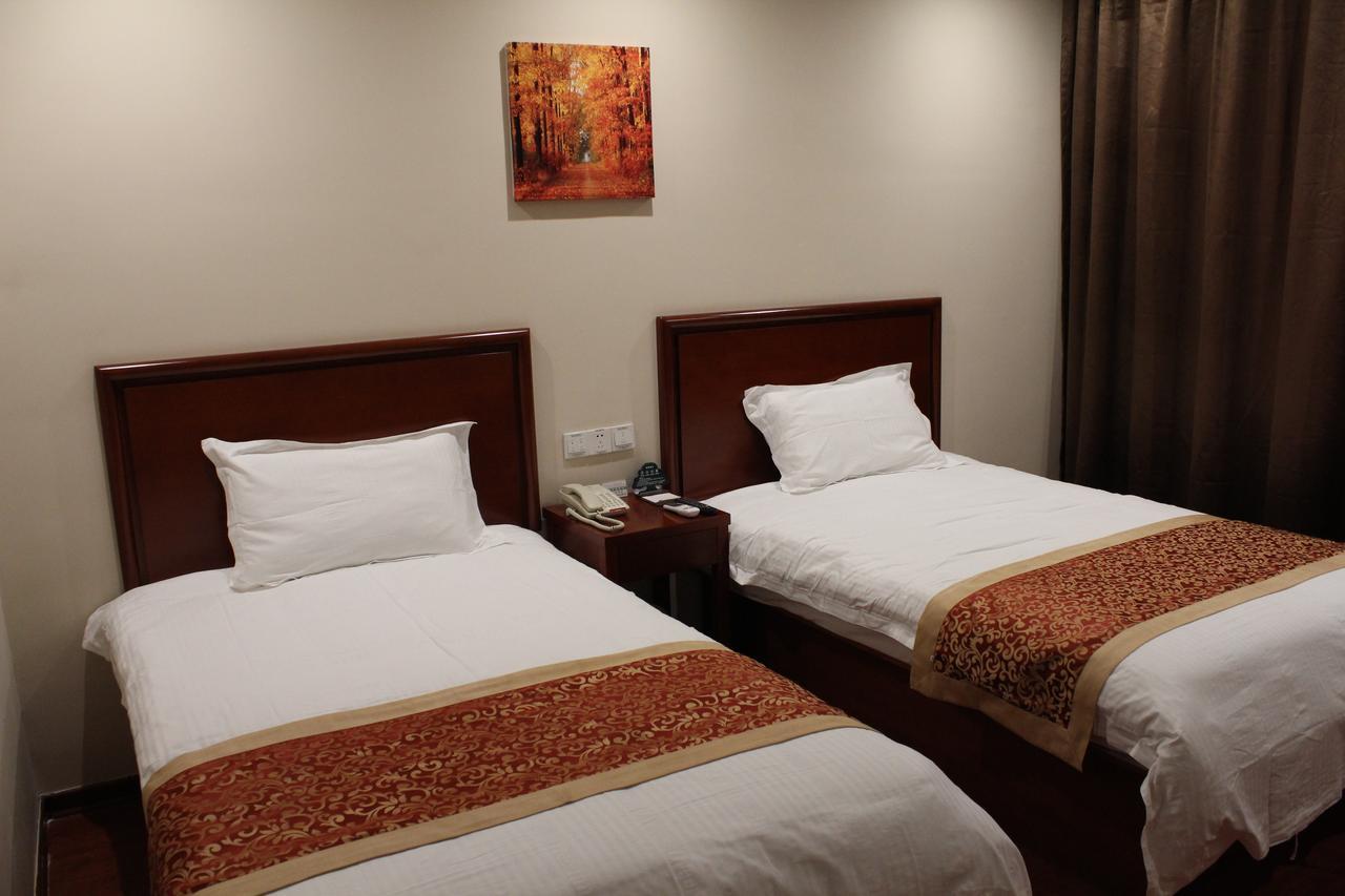Greentree Inn Shanghai Songjiang University City New Songjiang Road Express Hotel Екстер'єр фото