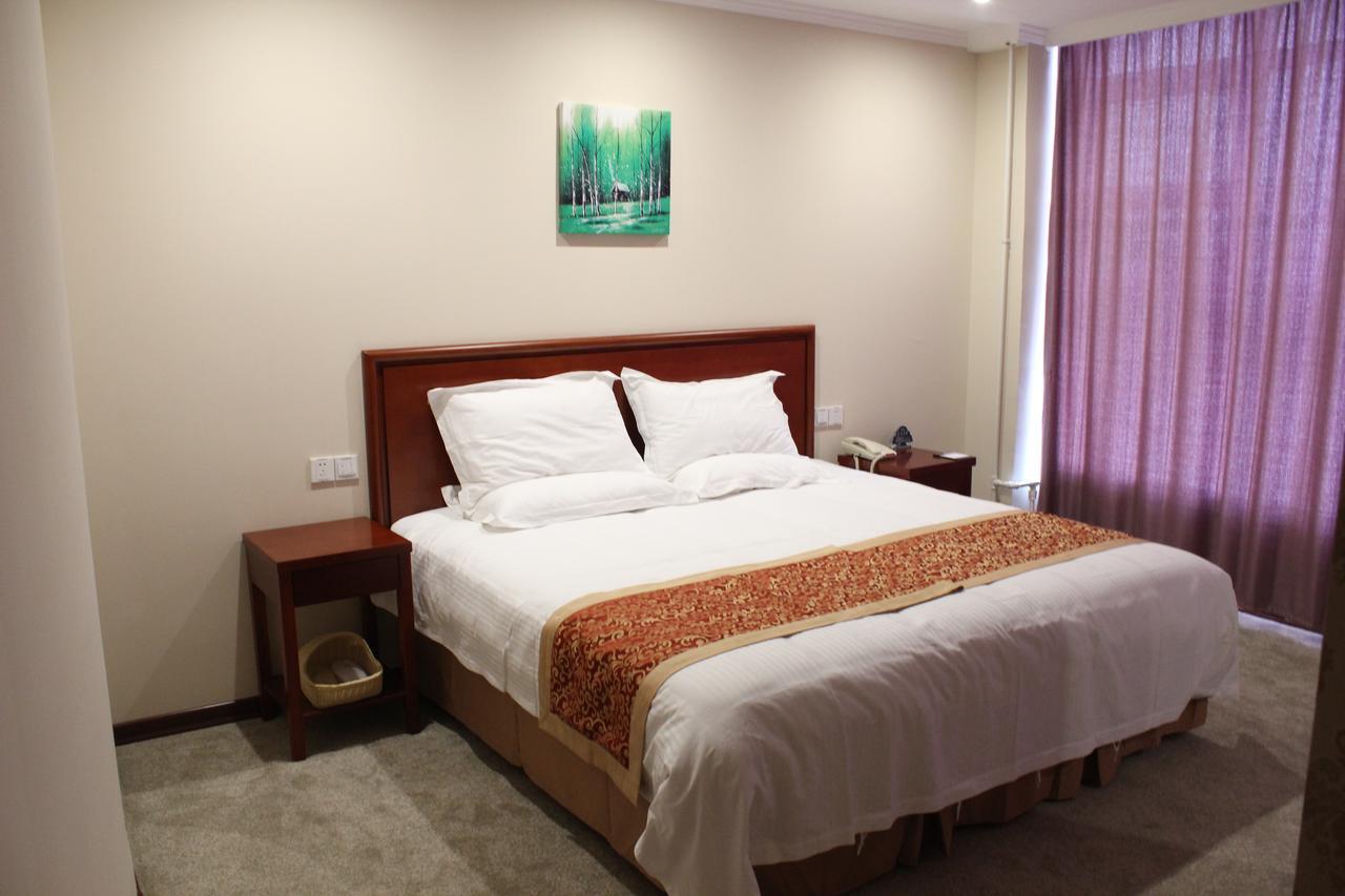 Greentree Inn Shanghai Songjiang University City New Songjiang Road Express Hotel Екстер'єр фото